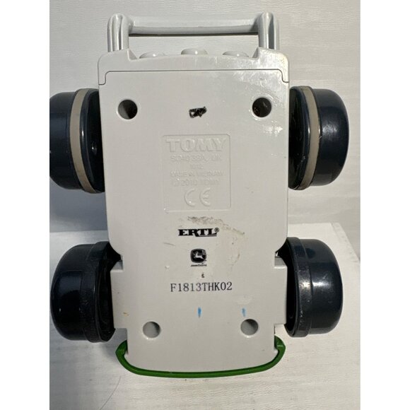 2010 John Deere Push and Go Green Dump Truck Tomy Ertl Toy With Driver Figure - Picture 6 of 9